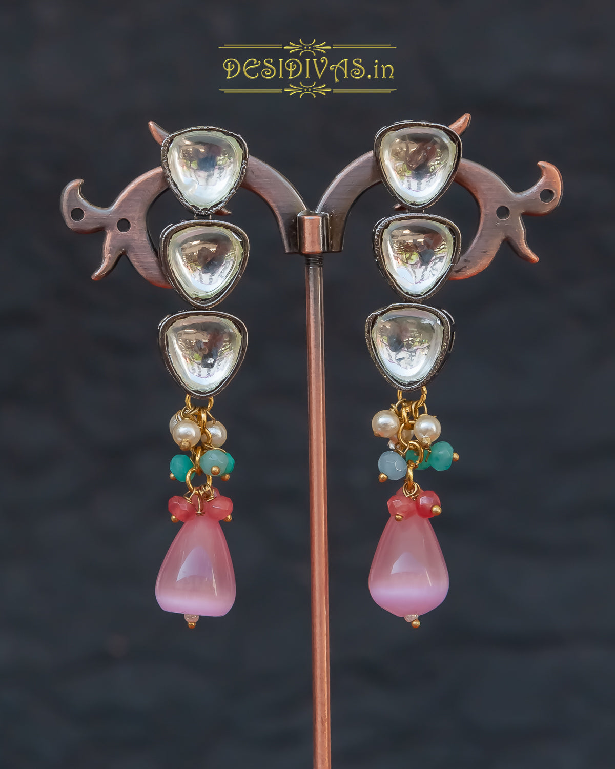 ''TARANUM'' Polki Kundan Chokar Necklace Set