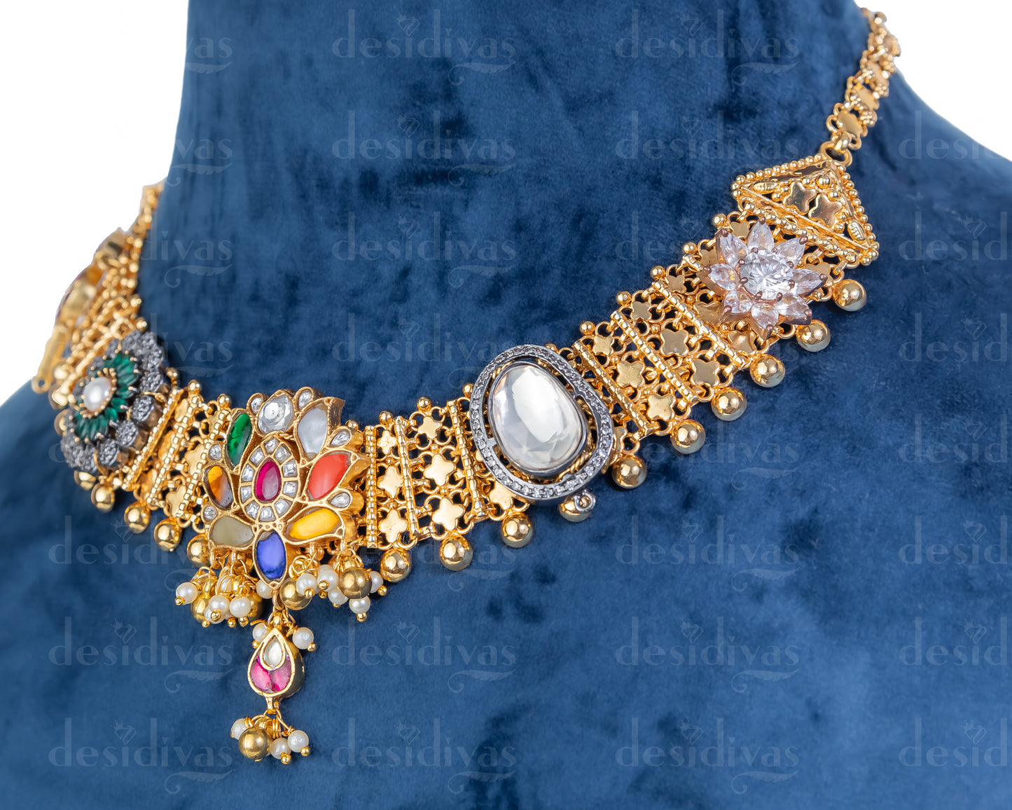 Trendy N elegant Fusion Pachi Kundan Necklace Set