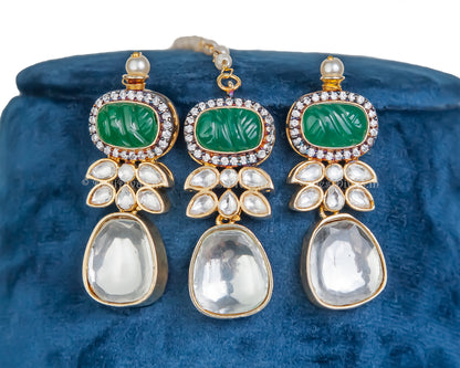 elegant Polki Kundan Chokar Necklace Set with Emeralds