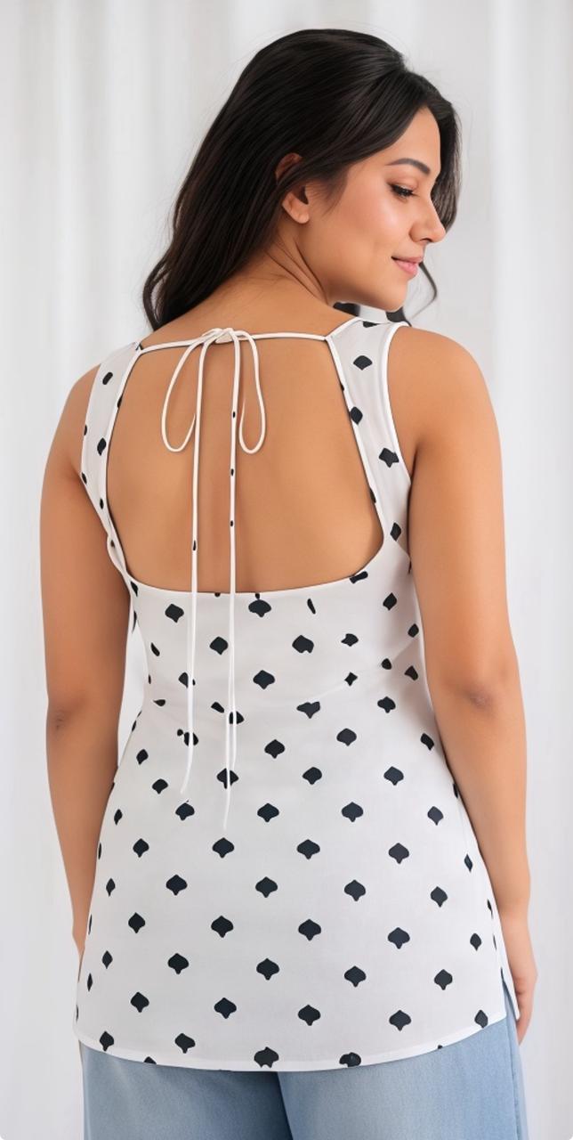 Women Stylish White Short Kurti🩷