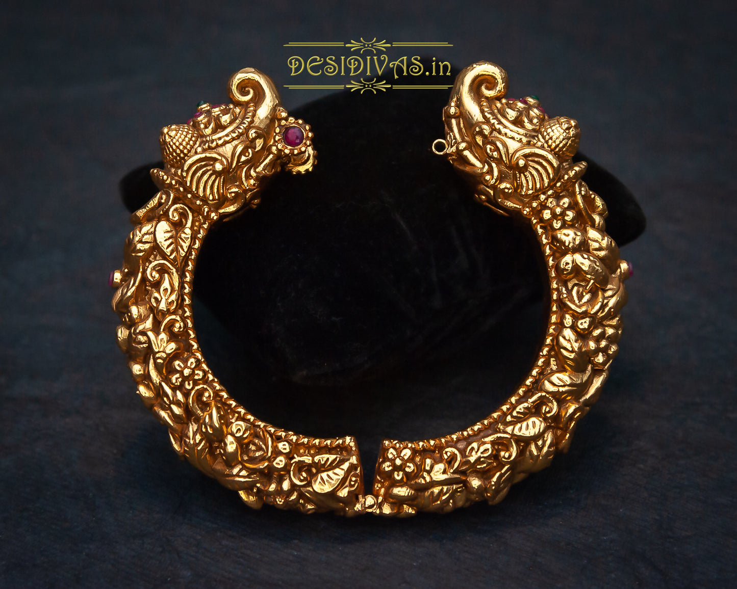 Traditional Padmavati Rajwadi Kada Bangle