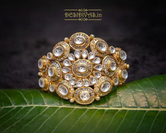 Premium Quality Tyaani inspired Kundan Polki Bracelet