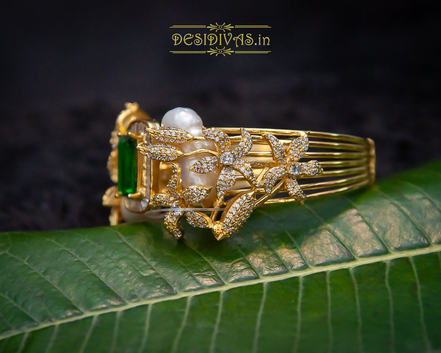 Gold Bangle's ideas | Dubai gold bangles, Unique gold jewelry designs, Gold  bangles for women