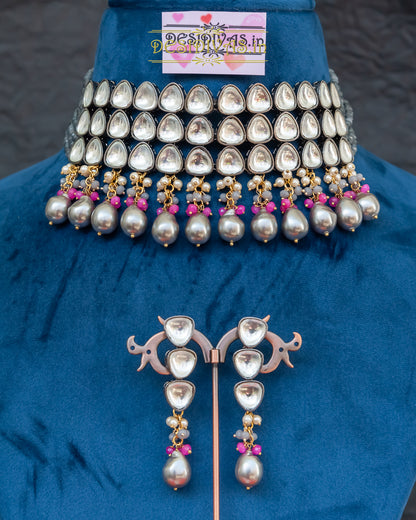 ''TARANUM'' Polki Kundan Chokar Necklace Set