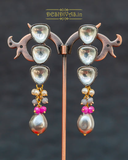 ''TARANUM'' Polki Kundan Chokar Necklace Set