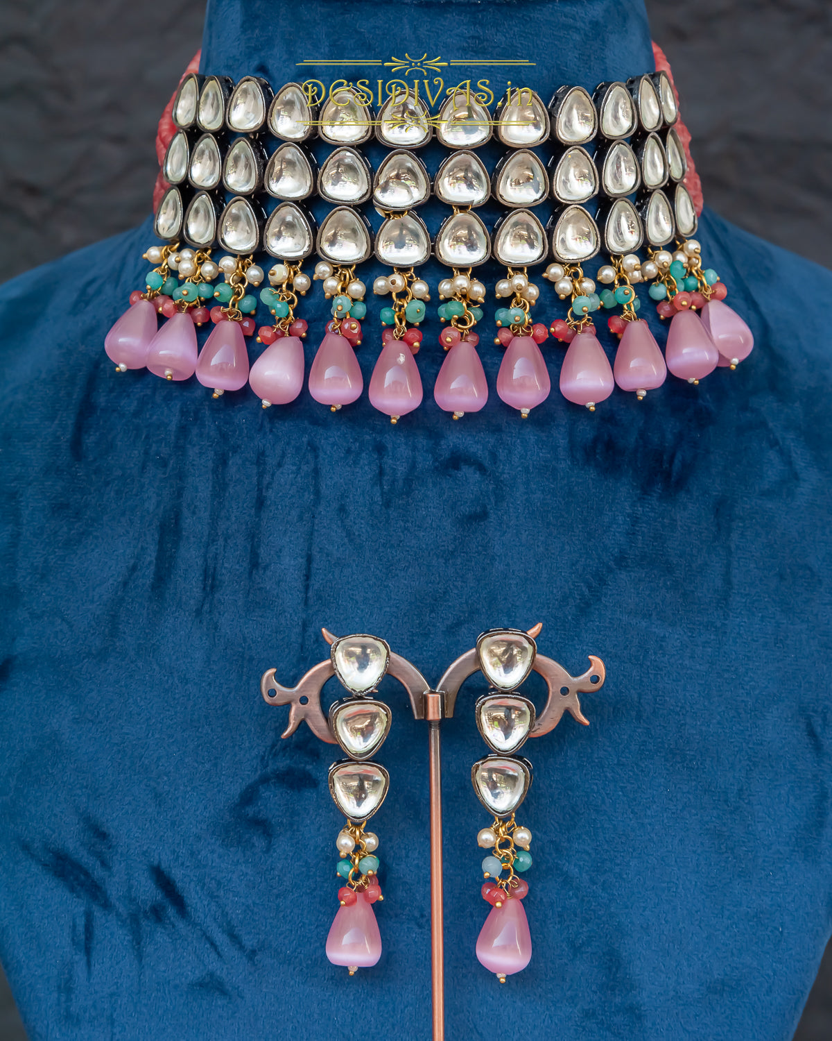 ''TARANUM'' Polki Kundan Chokar Necklace Set